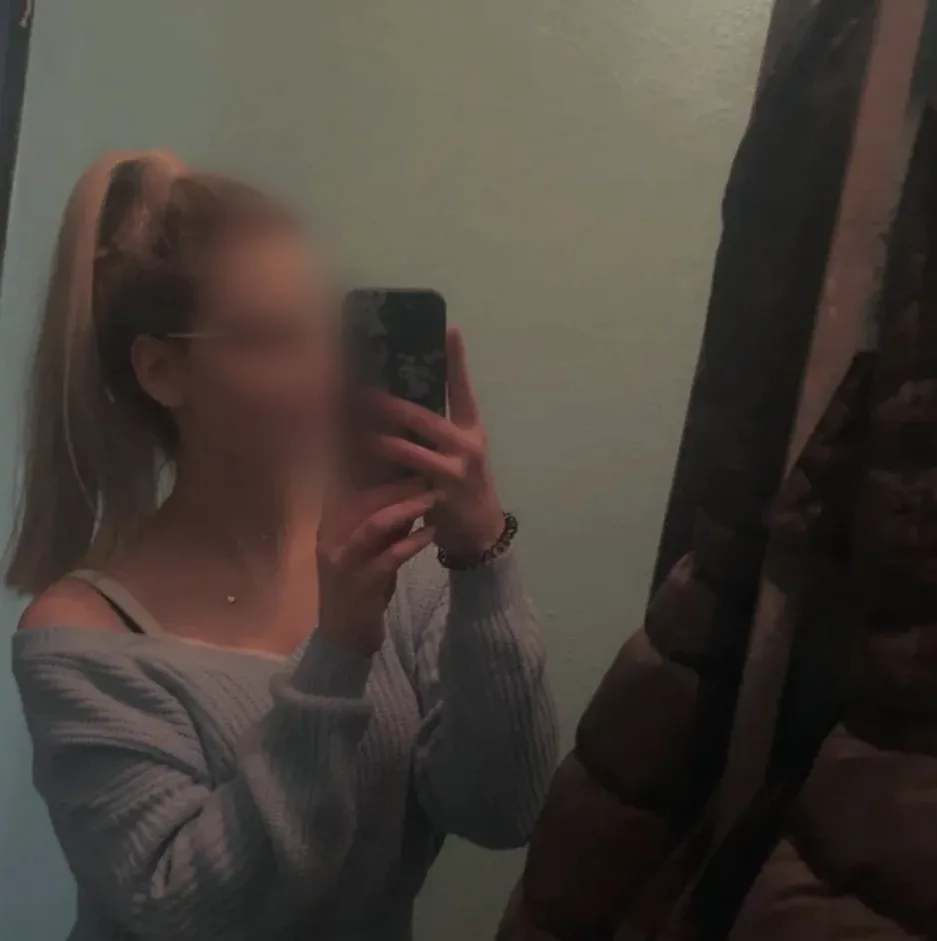Cecilia, 26