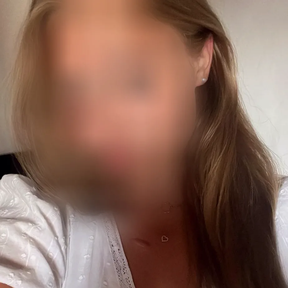 Elisabeth, 19