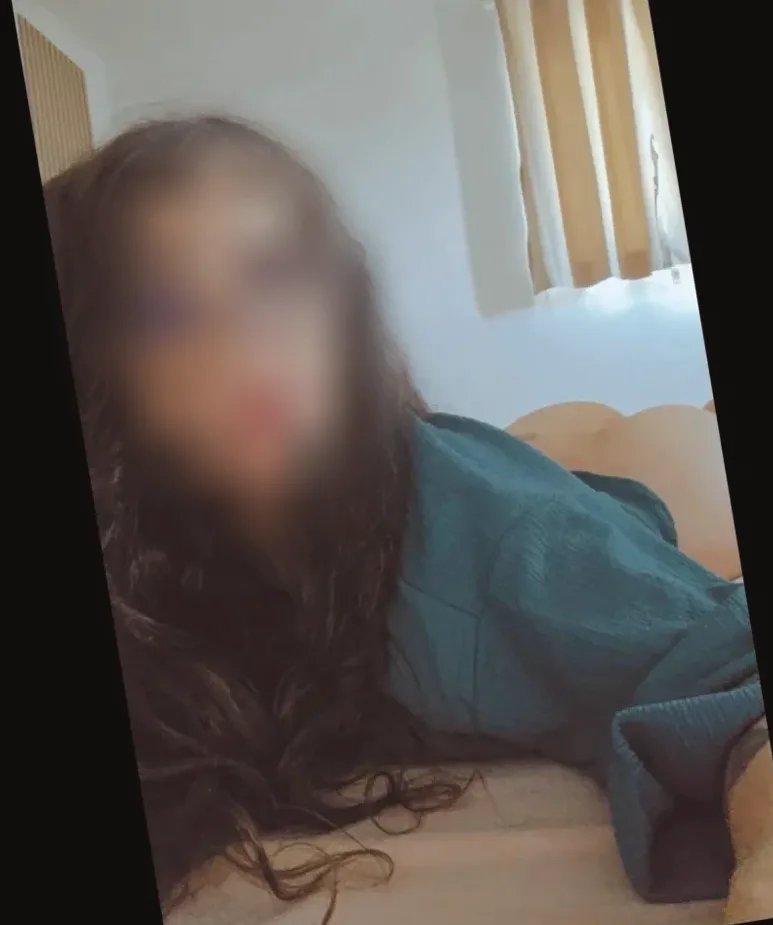 Jovana, 34