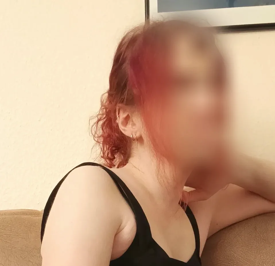 Thea, 37